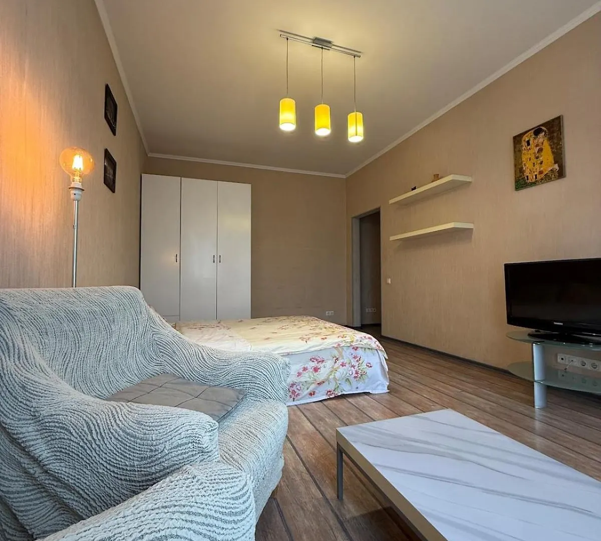 Apartments Near The Golden Gates 基輔